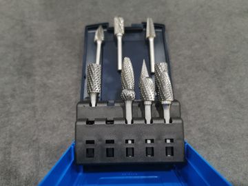 Bon prix CARBURE DE TUNGSTÈNE ADAPTÉ AUX BESOINS DU CLIENT ÉBAVURANT LA COULEUR RÉGLÉE DE RUBAN DE BAVURES DE TOOL/ROTARY en ligne